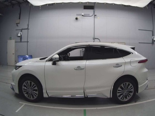 TOYOTA HARRIER 2021