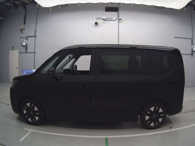 HONDA STEP WAGON 2022