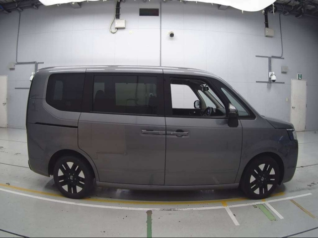 HONDA STEP WAGON 2022