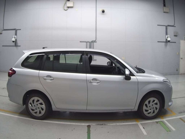 TOYOTA COROLLA FIELDER 2018