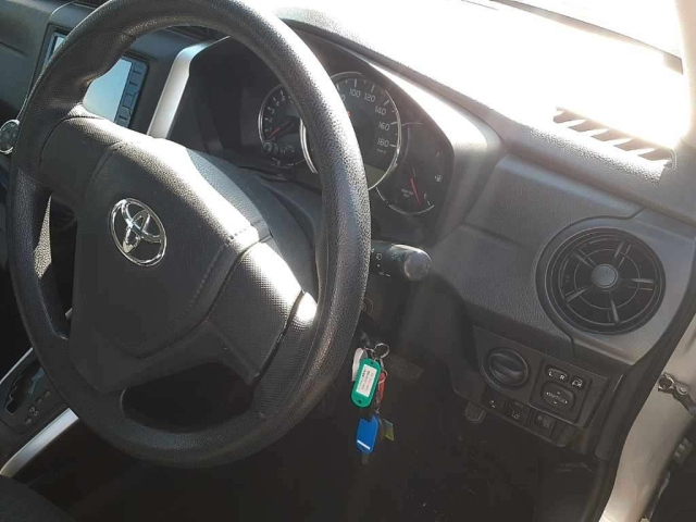 TOYOTA COROLLA FIELDER 2018