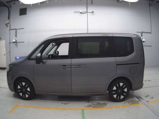 HONDA STEP WAGON 2022