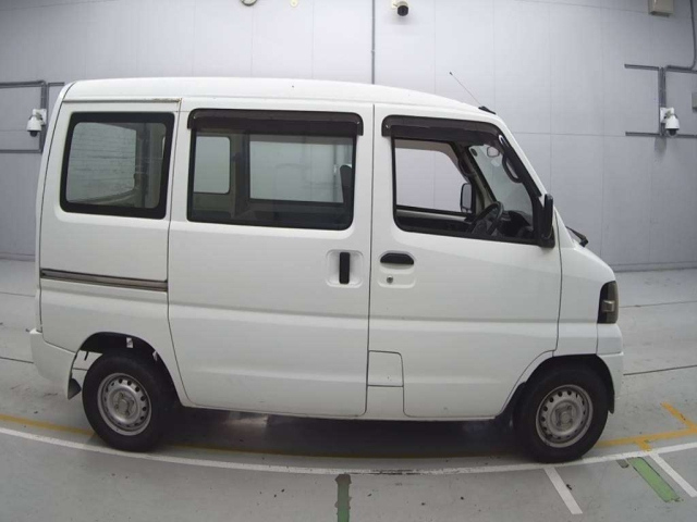 NISSAN CLIPPER VAN 2009