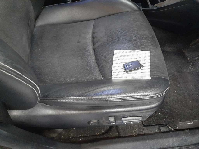 TOYOTA PRIUS ALPHA 2014