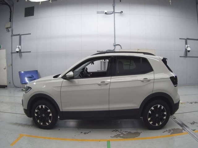 VOLKSWAGEN T-CROSS 2023