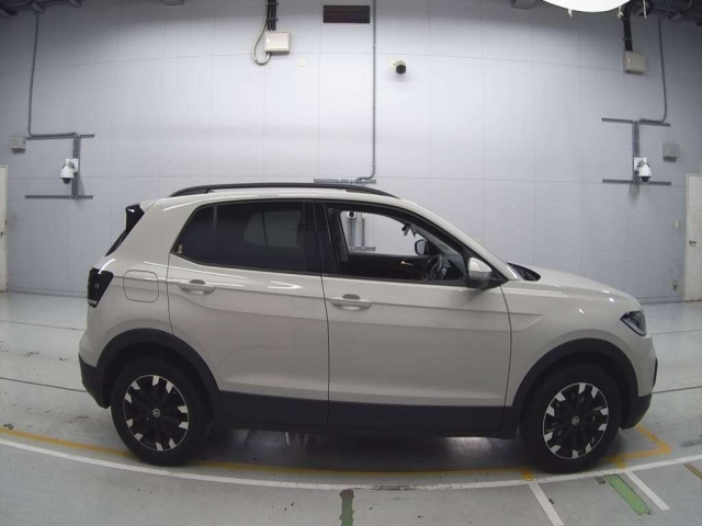 VOLKSWAGEN T-CROSS 2023