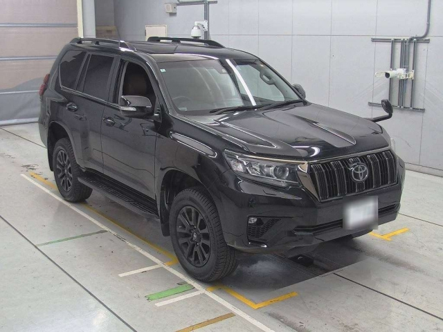 TOYOTA LAND CRUISER PRADO 2022