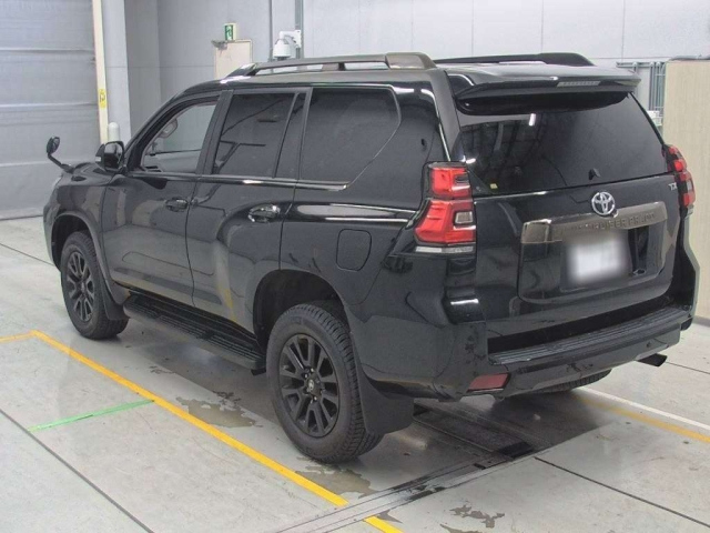TOYOTA LAND CRUISER PRADO 2022
