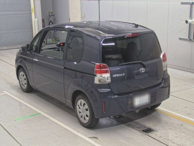 TOYOTA SPADE 2012