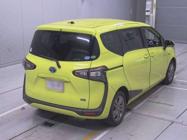 TOYOTA SIENTA 2016