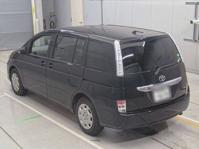 TOYOTA ISIS 2014