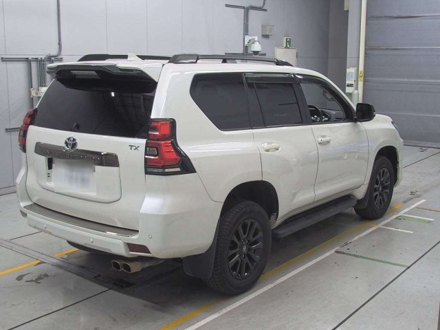 TOYOTA LAND CRUISER PRADO 2021