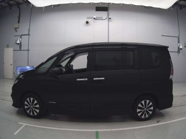 NISSAN SERENA 2017