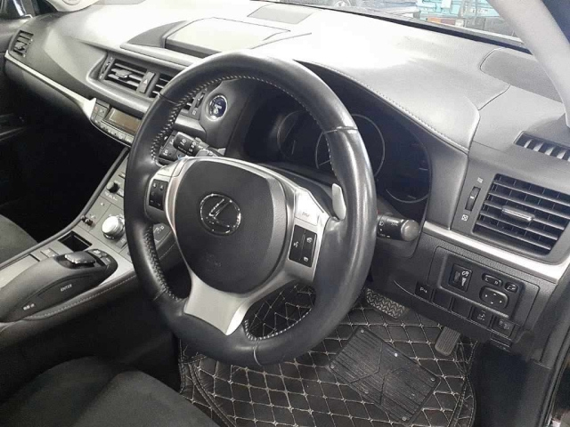 LEXUS CT 2011