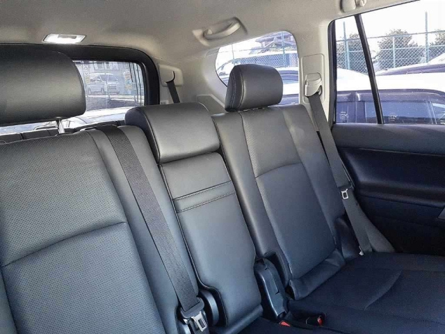 TOYOTA LAND CRUISER PRADO 2021