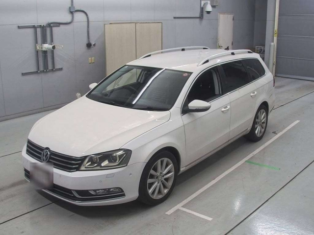 VOLKSWAGEN PASSAT VARIANT 2014