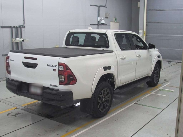 TOYOTA HILUX 2023
