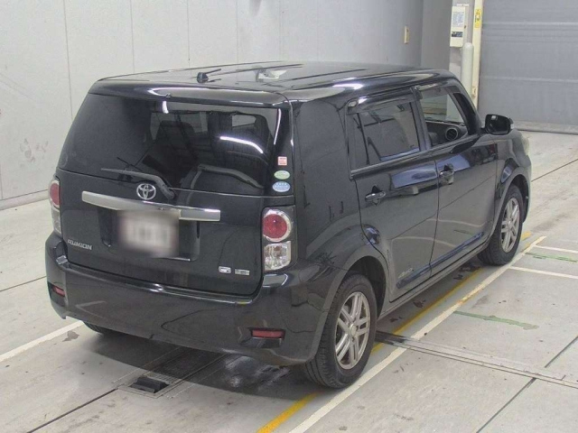 TOYOTA COROLLA RUMION 2011