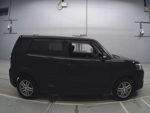 TOYOTA COROLLA RUMION 2011