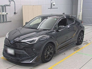 TOYOTA C-HR 2021