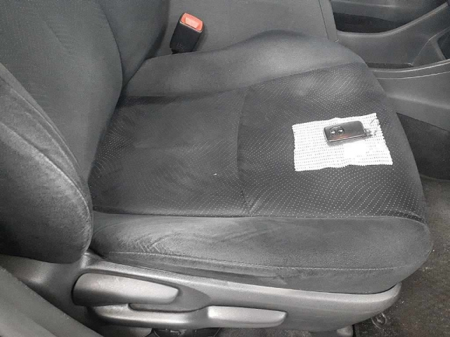 TOYOTA PRIUS ALPHA 2013