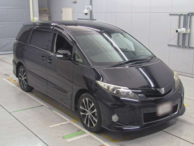 TOYOTA ESTIMA 2013