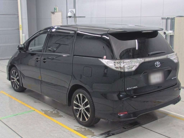 TOYOTA ESTIMA 2013