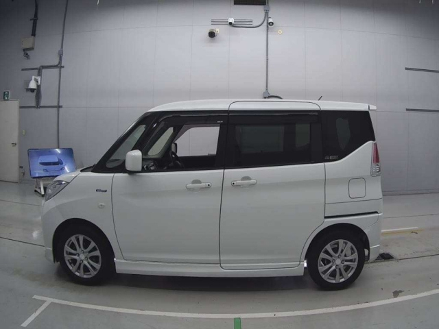 SUZUKI SOLIO 2015