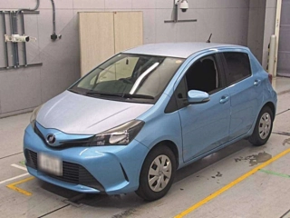 TOYOTA VITZ 2015