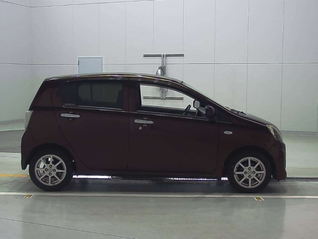 DAIHATSU MIRA E S 2015