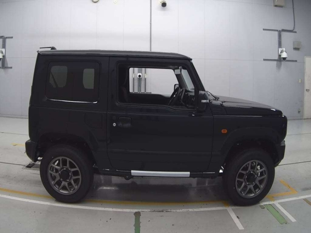 SUZUKI JIMNY 2025
