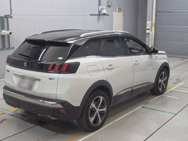 PEUGEOT 3008 2018
