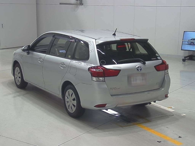 TOYOTA COROLLA FIELDER 2016