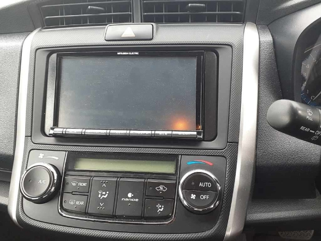 TOYOTA COROLLA FIELDER 2016