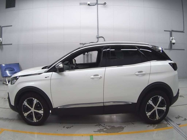 PEUGEOT 3008 2018