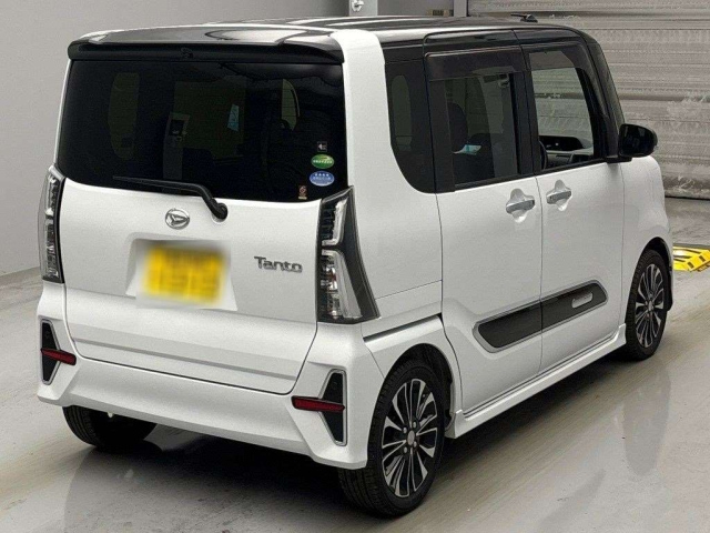 DAIHATSU TANTO 2019