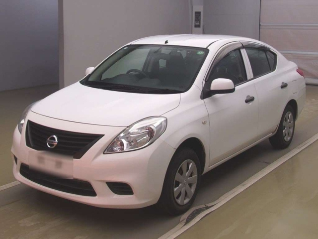 NISSAN LATIO 2013