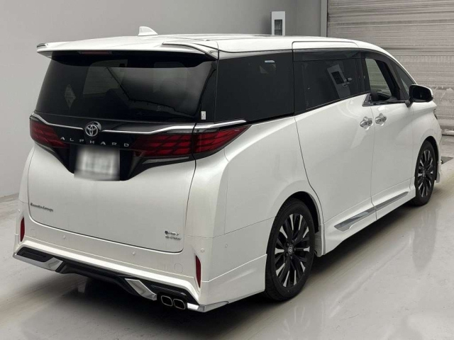 TOYOTA ALPHARD 2024
