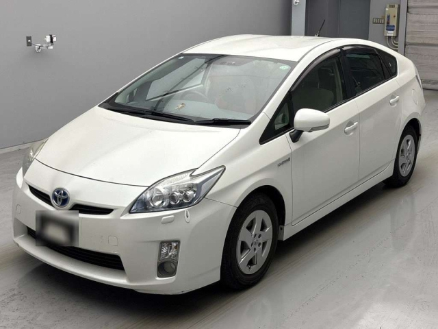 TOYOTA PRIUS 2011