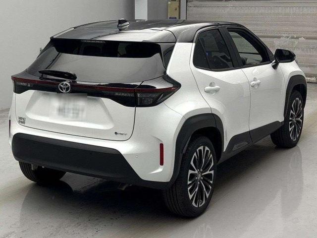 TOYOTA YARIS CROSS 2025