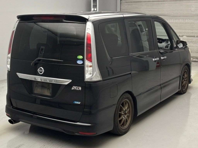 NISSAN SERENA 2012