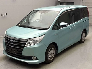 TOYOTA NOAH 2017