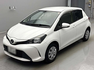 TOYOTA VITZ 2015