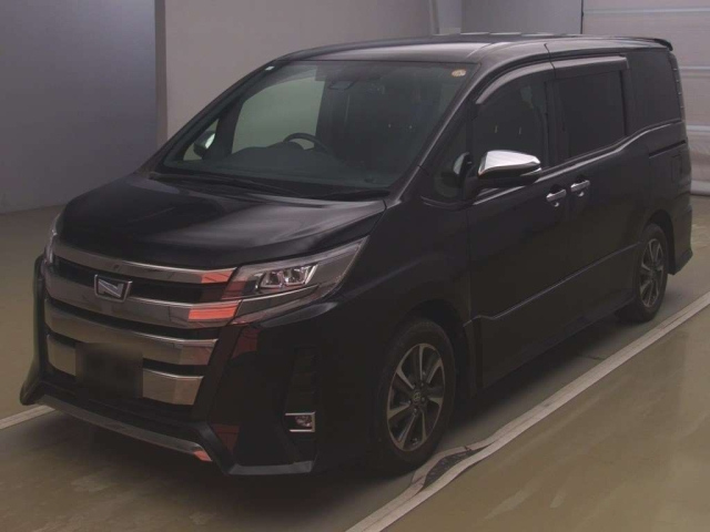 TOYOTA NOAH 2021