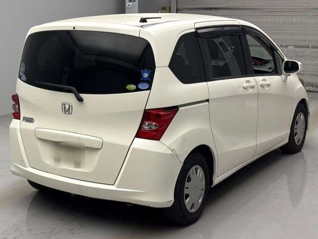 HONDA FREED 2009
