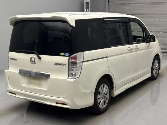 HONDA STEP WAGON 2010