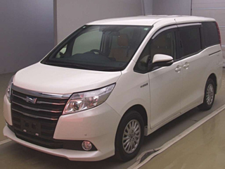 TOYOTA NOAH 2017