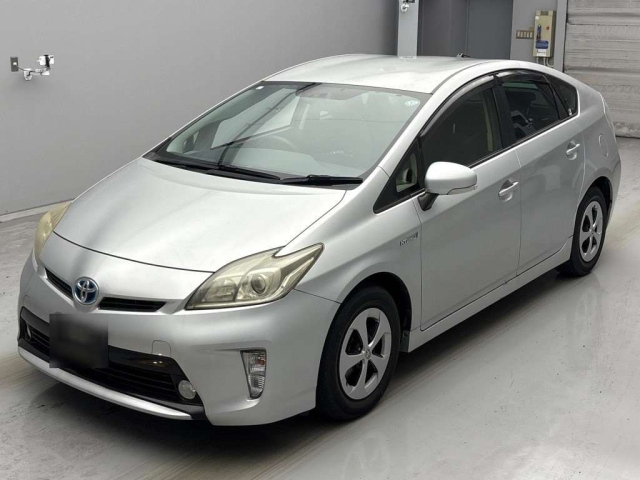 TOYOTA PRIUS 2013