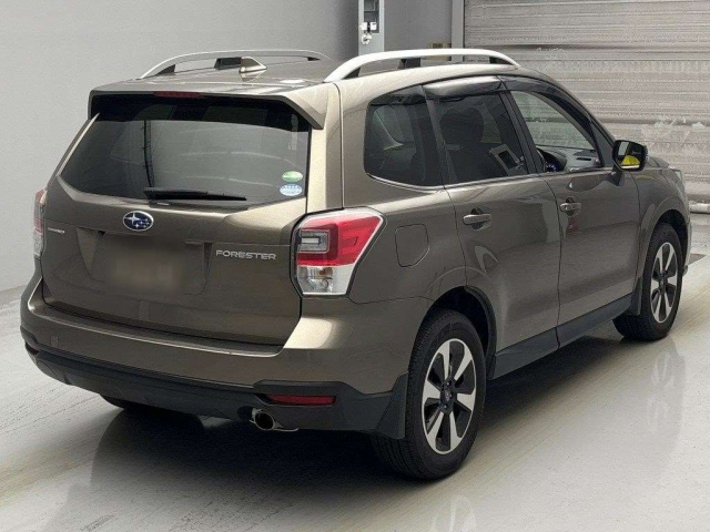 SUBARU FORESTER 2016