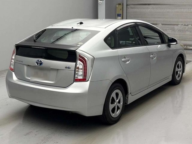 TOYOTA PRIUS 2013